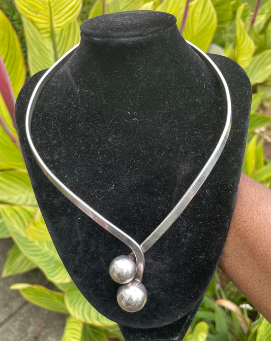 Silver tone choker set