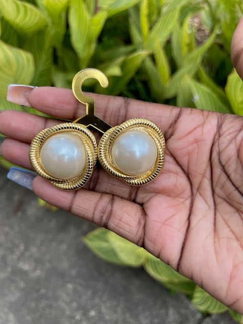 Gold and Pearl earrings